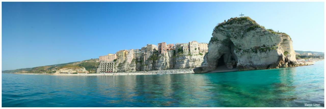 Апартаменти Astoria Tropea Centro Storico Екстер'єр фото