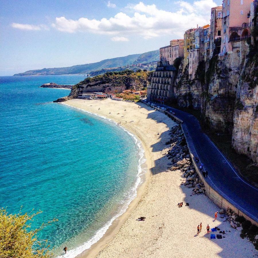 Апартаменти Astoria Tropea Centro Storico Екстер'єр фото